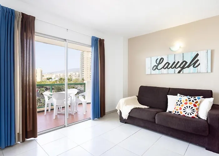 Comodoro * Los Cristianos (Tenerife)