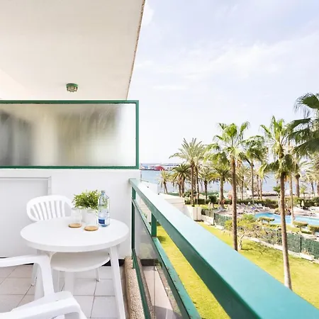 Comodoro 洛斯克里斯蒂亚诺斯