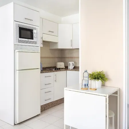 Comodoro * Los Cristianos (Tenerife)